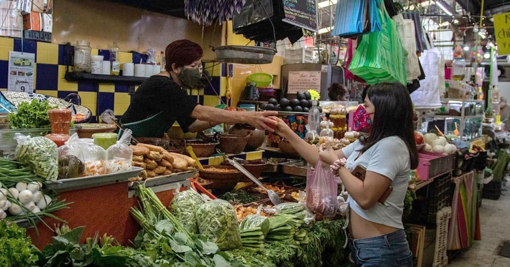 Comportamiento. En los bienes y servicios no subyacentes, los precios de los agropecuarios retrocedieron un 0.34% respecto al periodo inmediato anterior, pero subieron un 4.95% frente al mismo mes del año pasado.