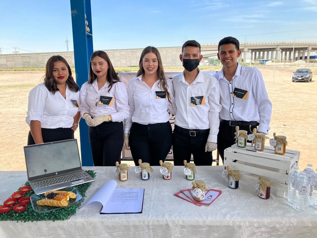 El proyecto fue presentado en el 'Mix de Marketing, las 4P's' en el CECyTED de Gómez Palacio.