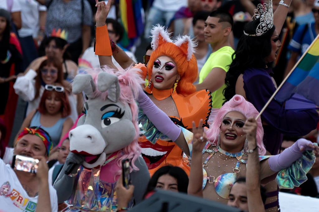 Celebran Marcha de la Diversidad LGBTQ+ en Monterrey