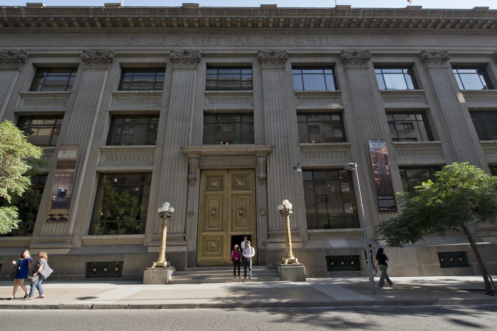 El emisor anticipó que las trayectorias esperadas llevarían a que la primera baja de la TPM ocurriese en julio. (ESPECIAL)