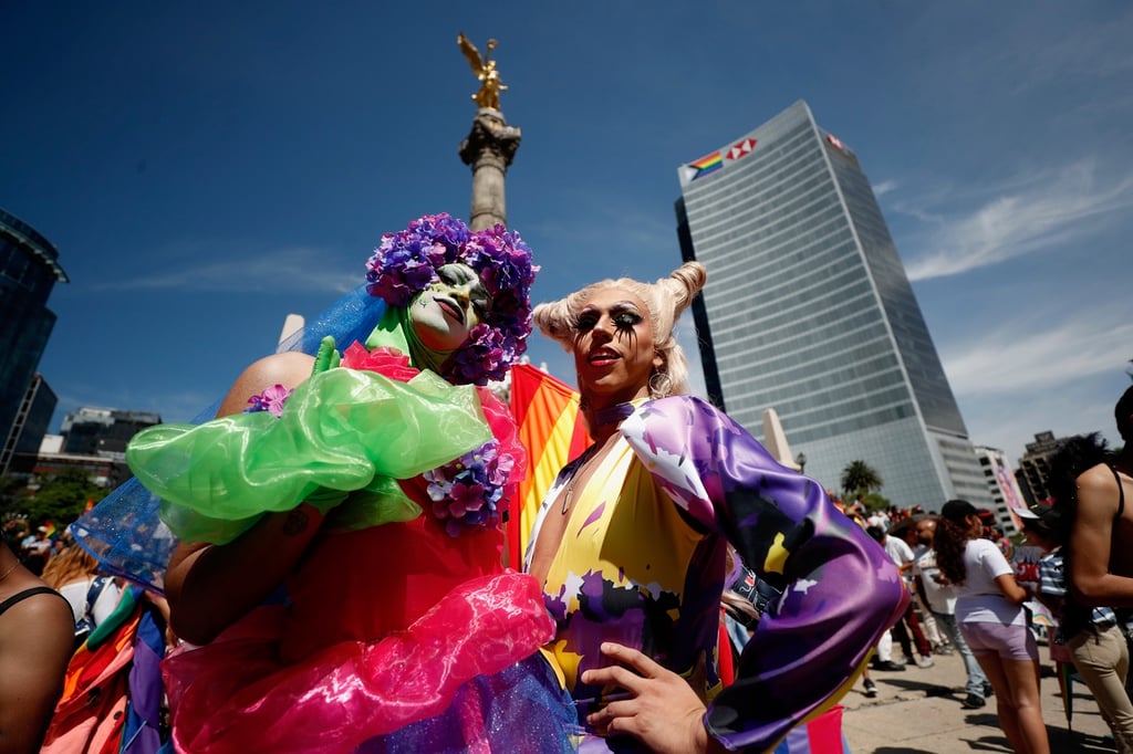 Arranque. Miles de personas se congregaron este año en el evento que tuvo inicio en el Ángel de la Independencia.