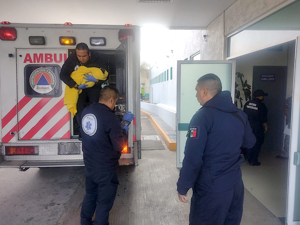 Muere bebé que fue abandonado en jardinera de Ecatepec