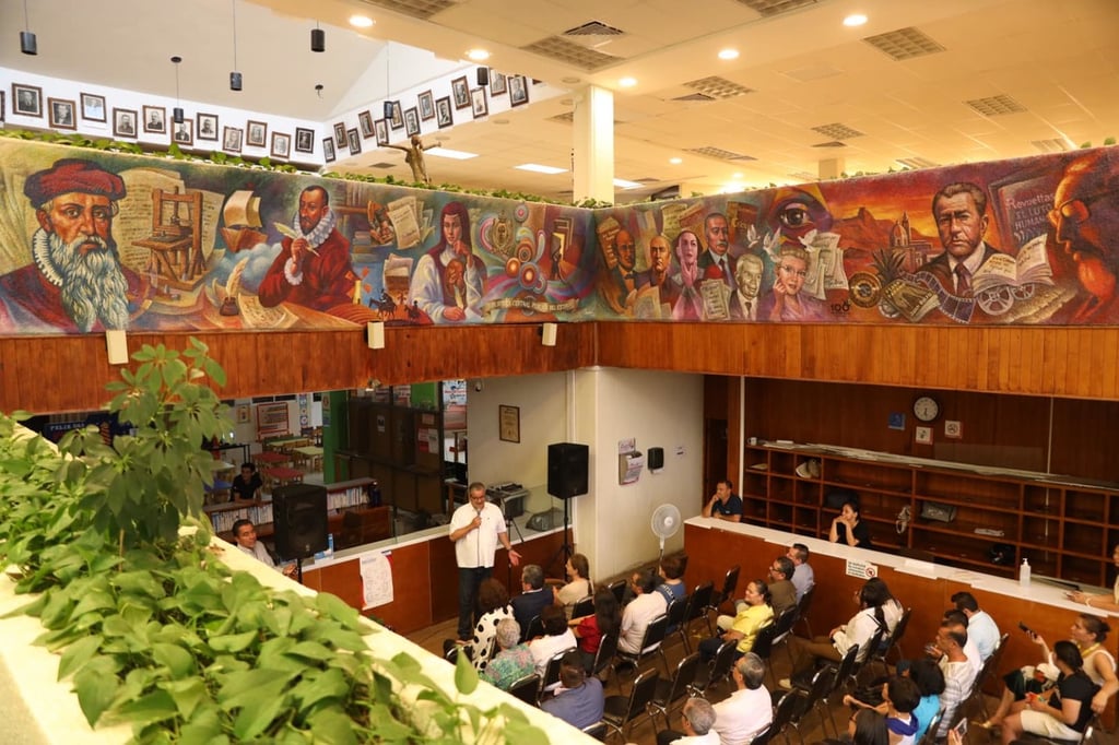 Biblioteca Pública, con nuevo mural