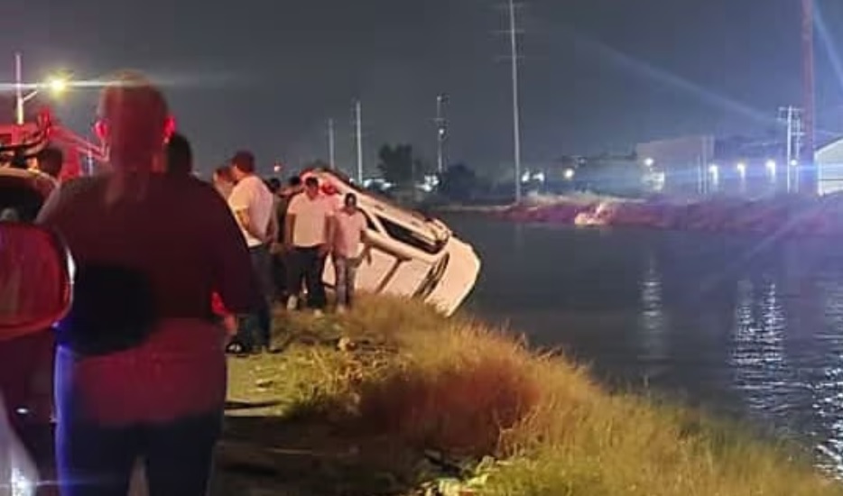 Niña de 5 años muere ahogada tras caer camioneta al canal Sacramento de Gómez Palacio