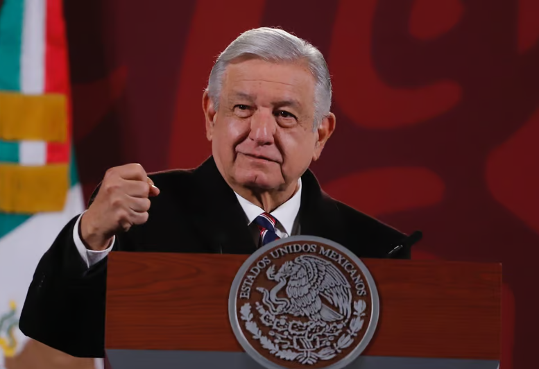 Desde Grupo Firme, hasta Calle 13; las canciones que AMLO ha recomendado en las mañaneras