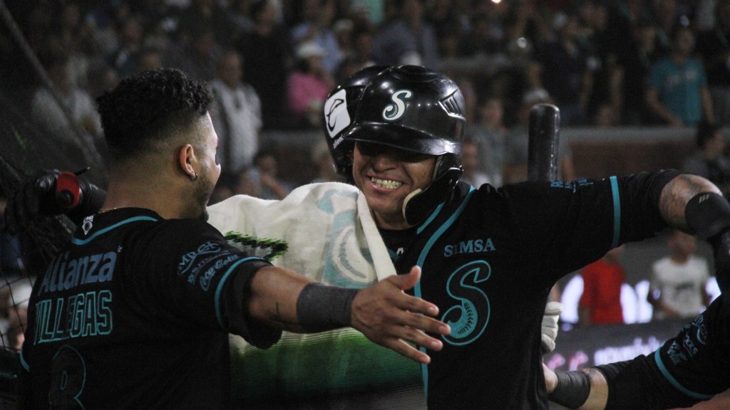 Lagunero, Ricardo 'Topo' Serrano, lleva a Saraperos de Saltillo al triunfo