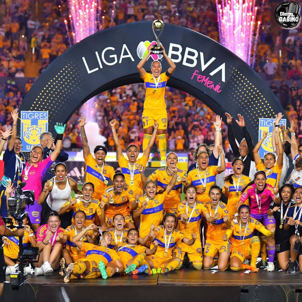 Monarcas. Tigres UANL, que dirige la española Milagros Martínez, superó este lunes 1-0 a las Águilas del América y se proclamó Campeón de Campeonas 2022-2023 de la liga femenina del futbol mexicano.
