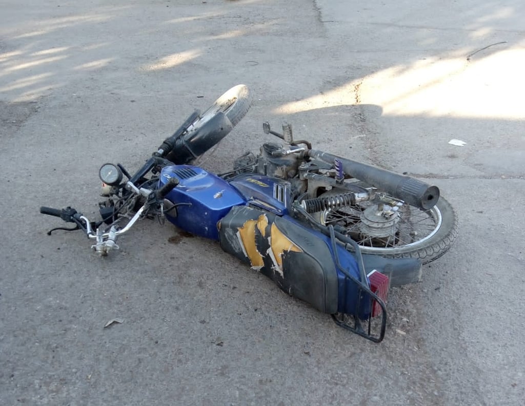 Fuerte choque entre motos deja dos lesionados en Gómez Palacio