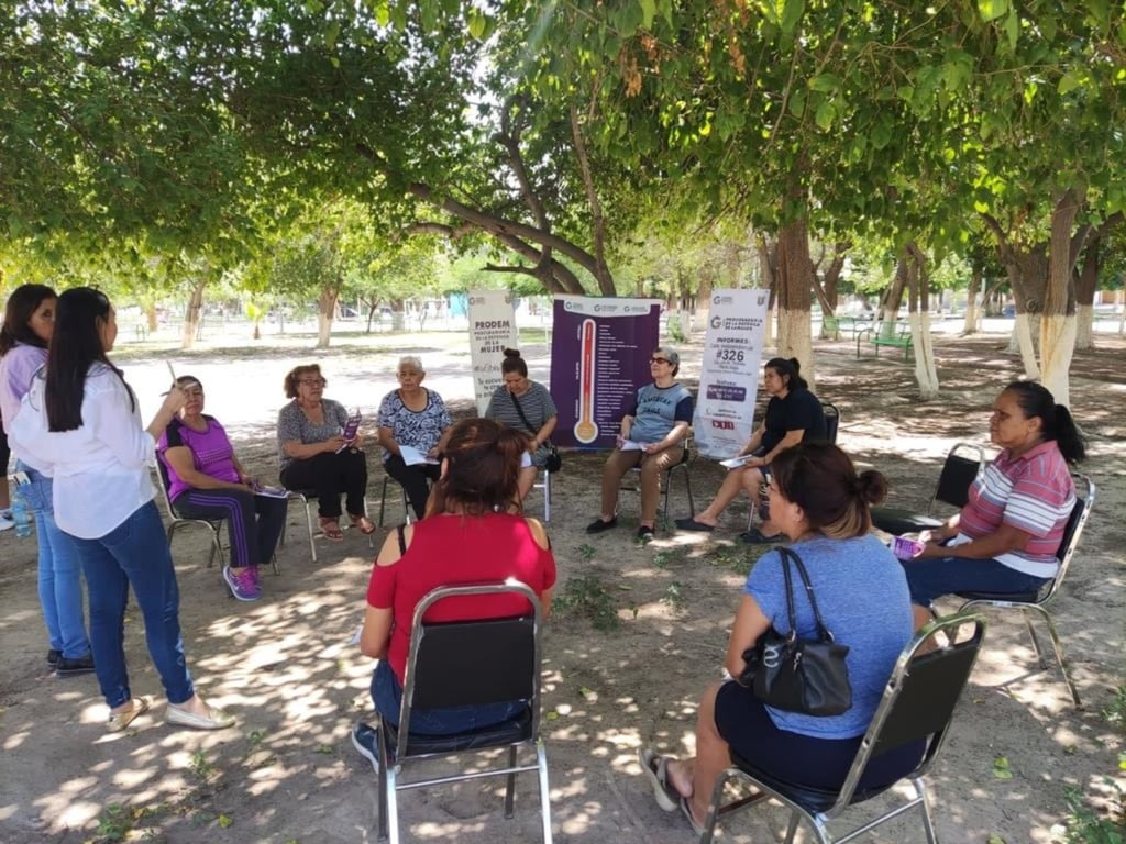 Charlas. Lleva pláticas mediante 'Círculos de Mujeres' a colonias y comunidades 