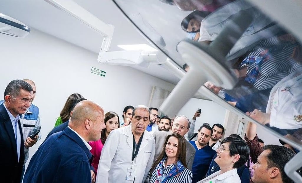 El gobernador Enrique Alfaro entregó la remodelación de las salas y nuevos quirófanos en Hospital “Fray Antonio Alcalde”. (Foto: ESPECIAL)