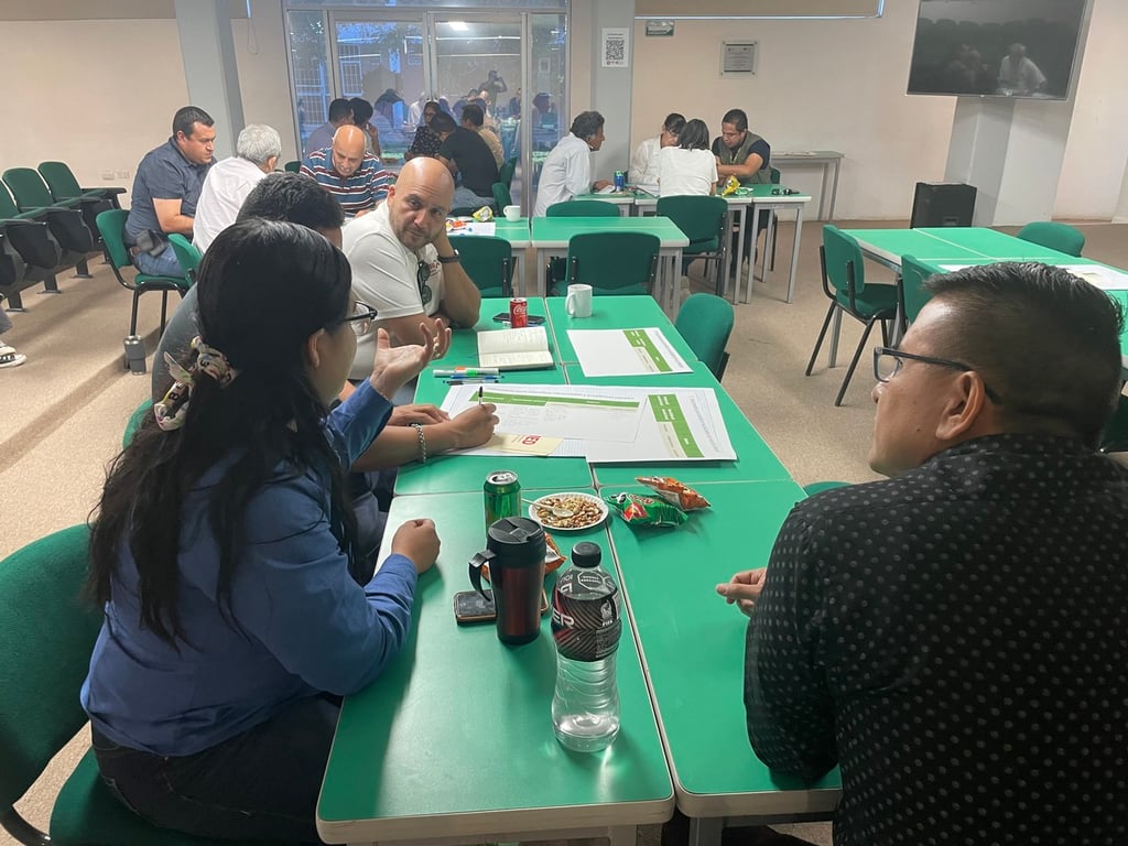 Educación. Se busca empatar las áreas de oportunidad laboral con la oferta académica de la Facultad.