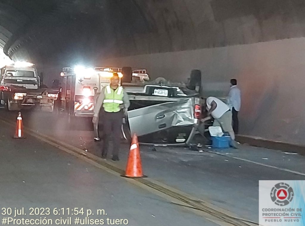 Reportan choque múltiple en la supercarretera Durango-Mazatlán; cierran la circulación 