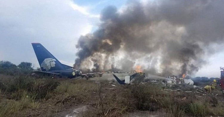 Se cumplen 5 años del 'Milagro de Durango'; avión con 103 personas cayó en el aeropuerto
