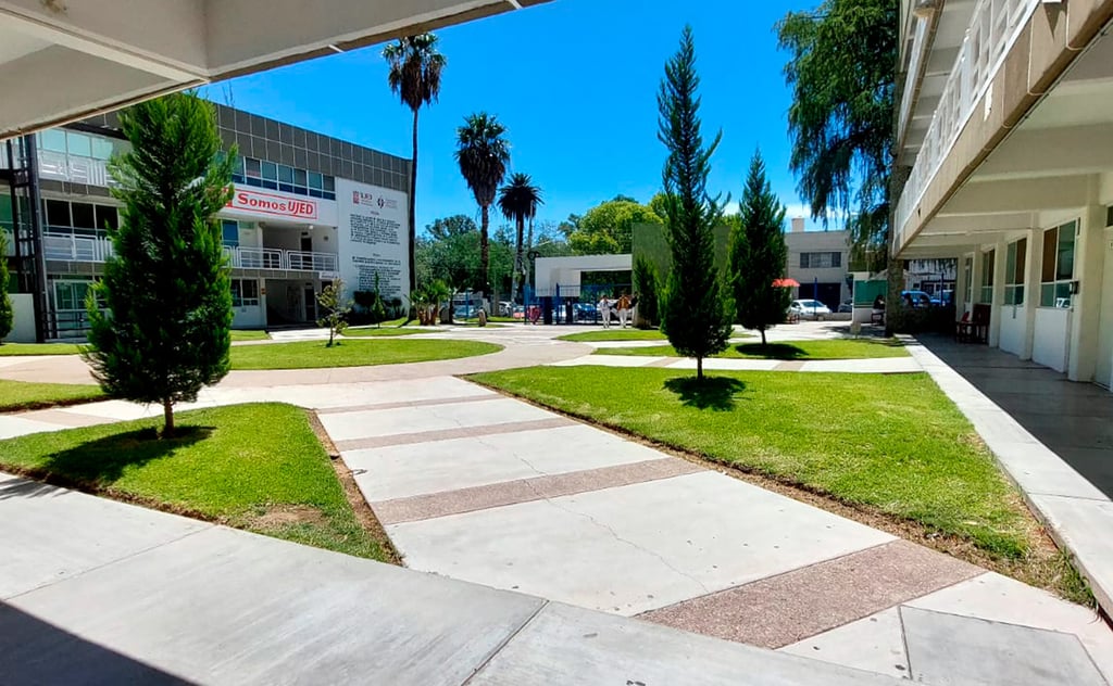 Más de tres mil estudiantes arrancan clases de inducción en el ITD y UJED
