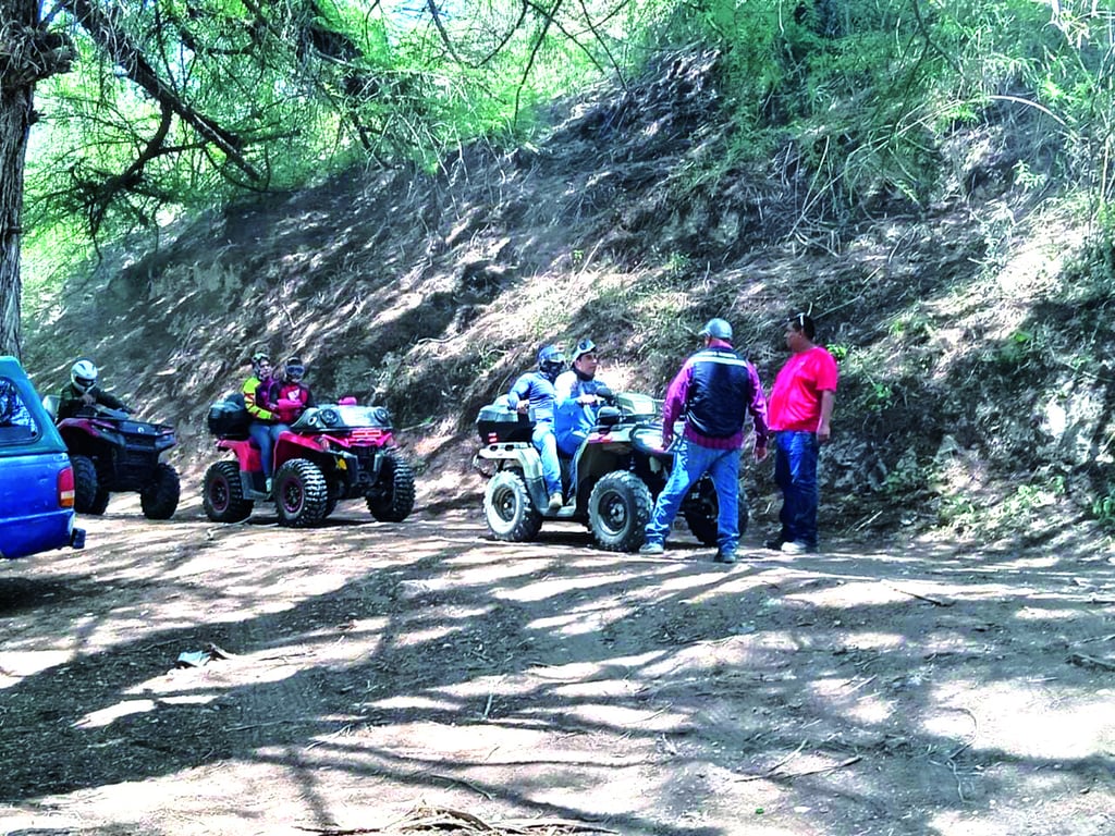 Daños. Este fin de semana, un grupo de turistas que acudió al Cañón, provocaron una serie de destrozos, entre ellos una tortuga atropellada.