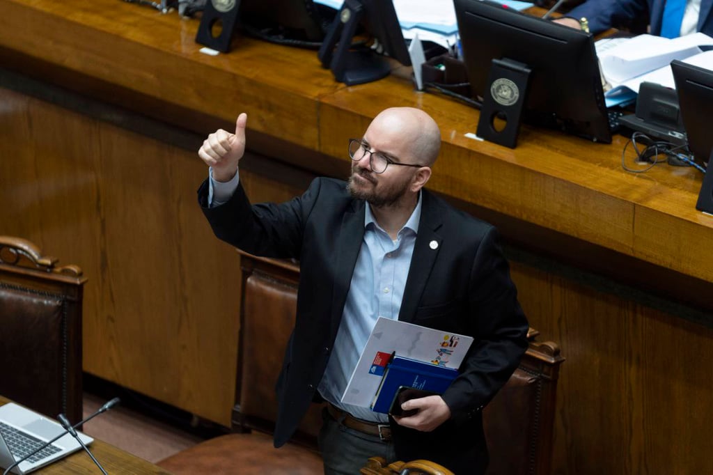 Giorgio Jackson, ministro chileno de Desarrollo Social, presenta su ...