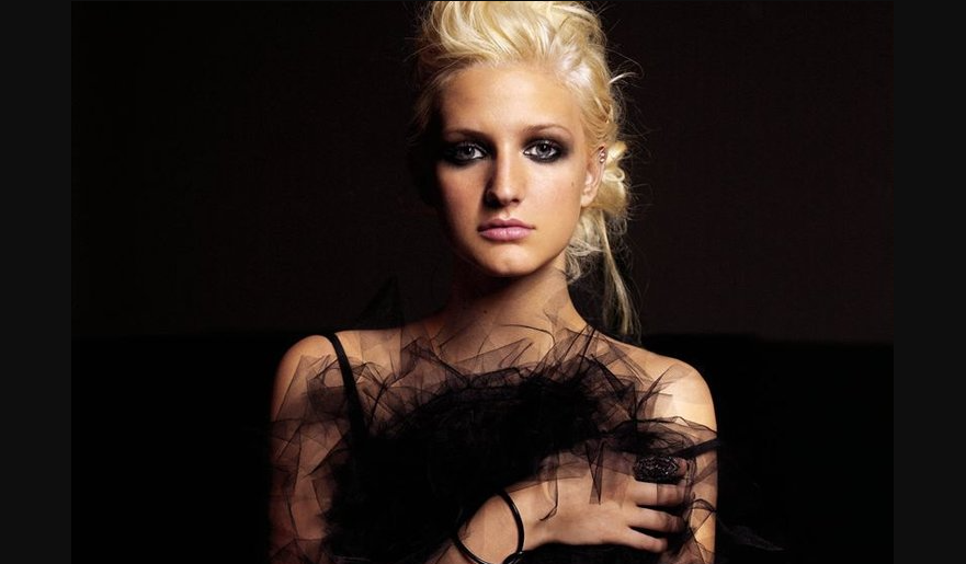 ¿Qué fue de Ashlee Simpson, la cantante pop rock que conquistó los 2000?