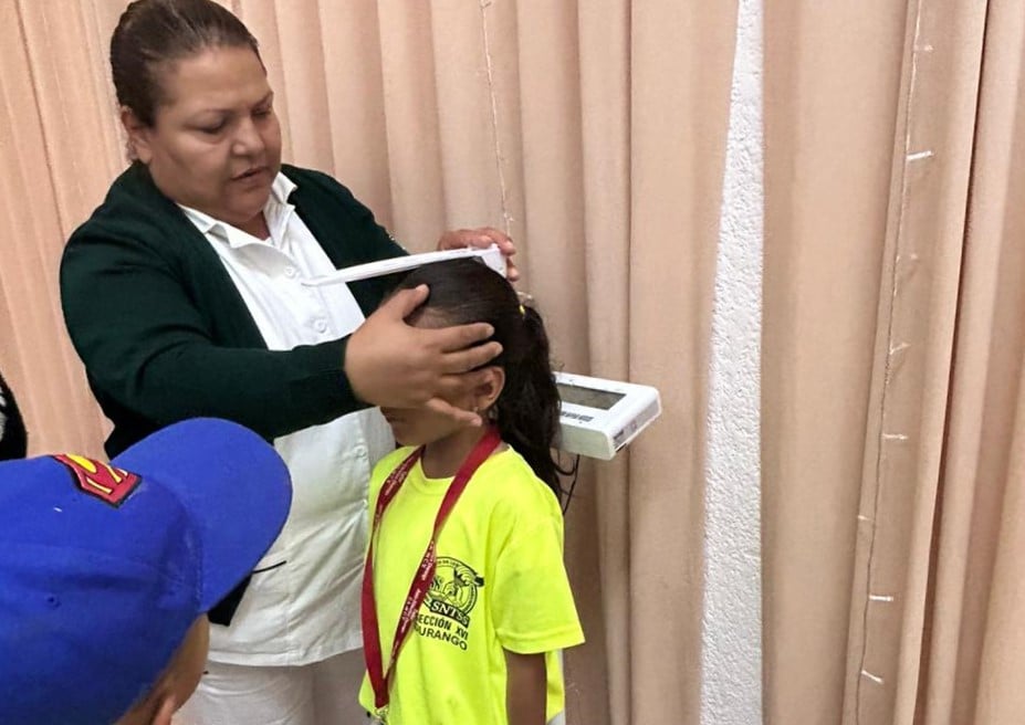 IMSS Durango realizó chequeo médico a niños que participaron en programa vacacional