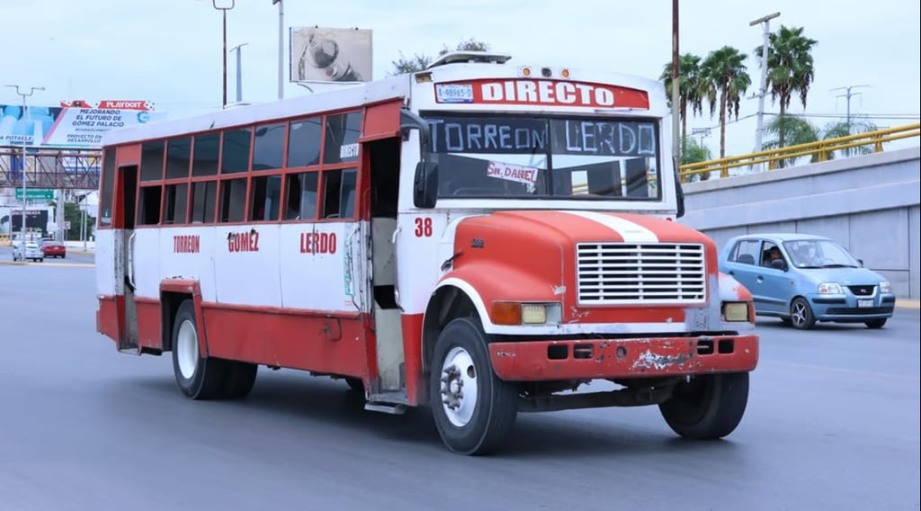 A revisión, más de 400 concesiones del servicio público en La Laguna de Durango