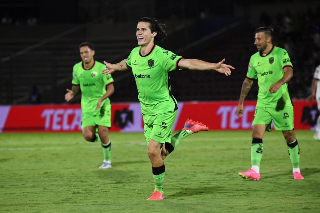 Video: El duranguense Diego Campillo se estrena en la Liga MX con golazo