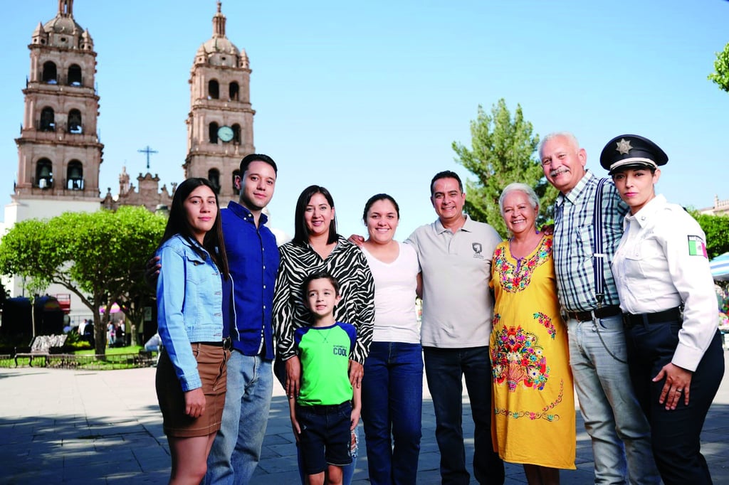 Toño. Reitera su compromiso con el municipio y la gran familia duranguense .