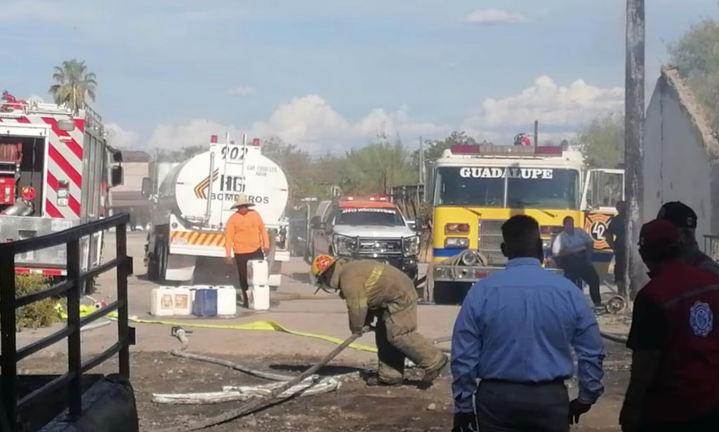 Reportan explosión de contenedores de diésel y gasolina en Cadereyta, Nuevo León