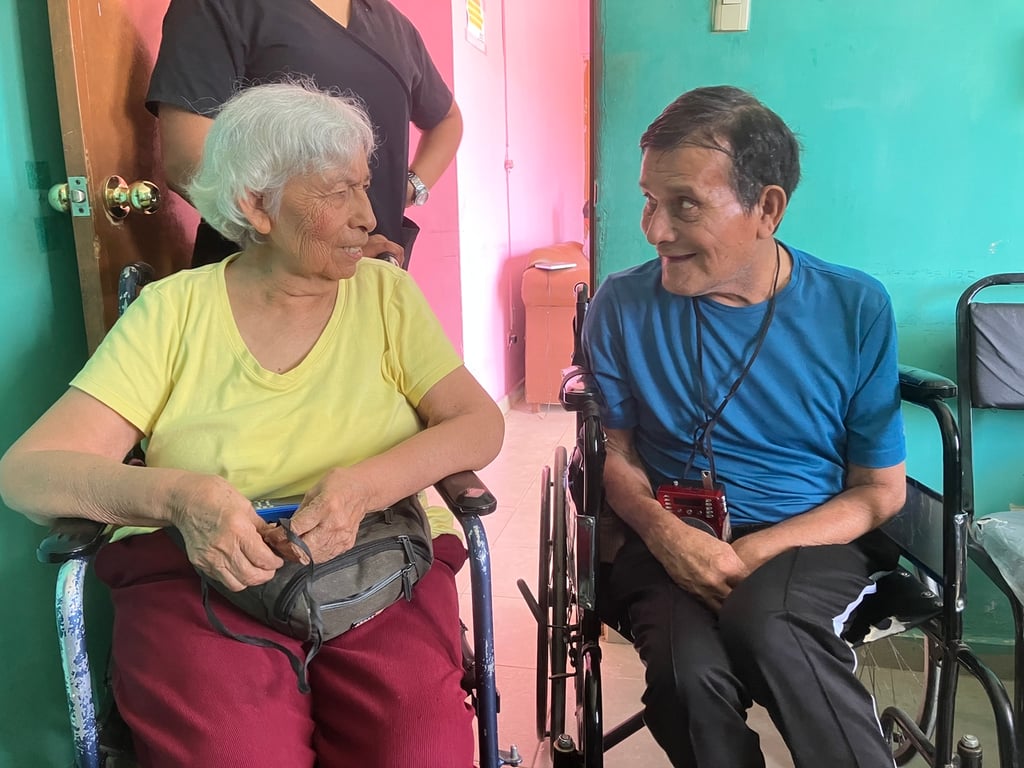 'Conchita' y Lucio: surge el amor en asilo de Coahuila