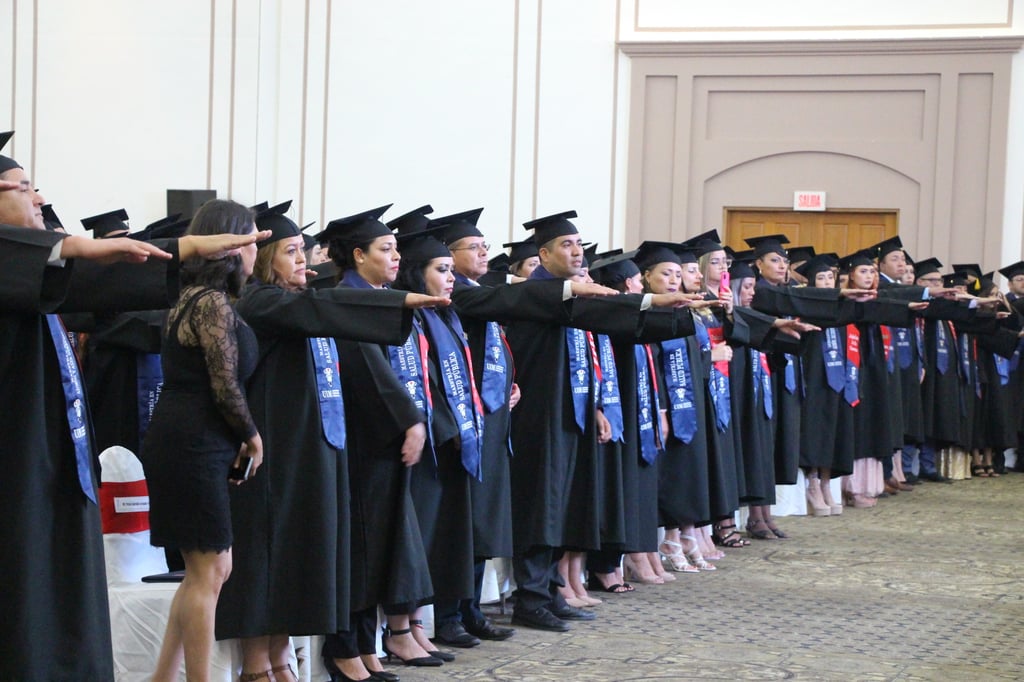 La Universidad Internacional Mexicana realiza ceremonia de graduación
