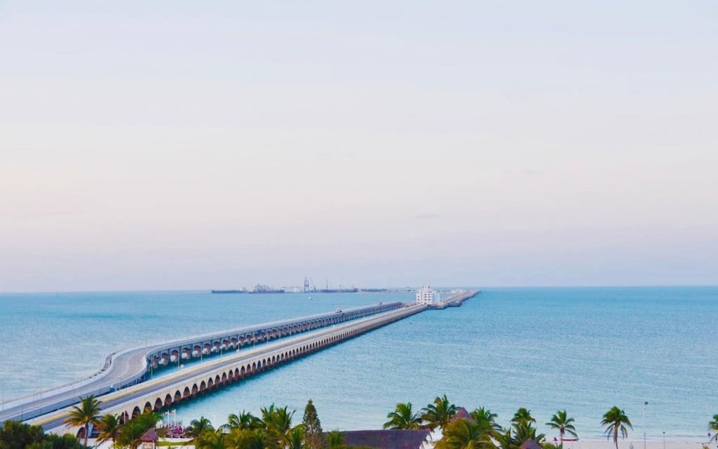 Con una extensión de 8,01 kilómetros (o 8.018,98 metros para ser más exactos), este muelle ha logrado hacer historia en grande.