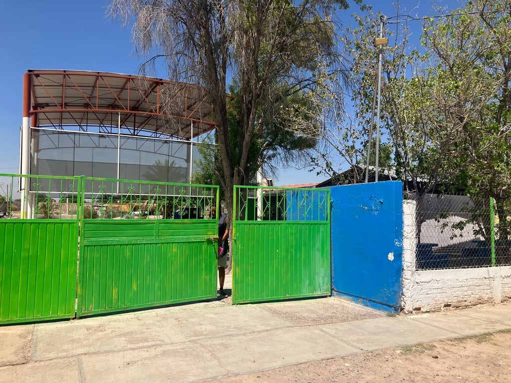 Van cuatro fumigaciones en kínder infestado de garrapatas de Gómez Palacio
