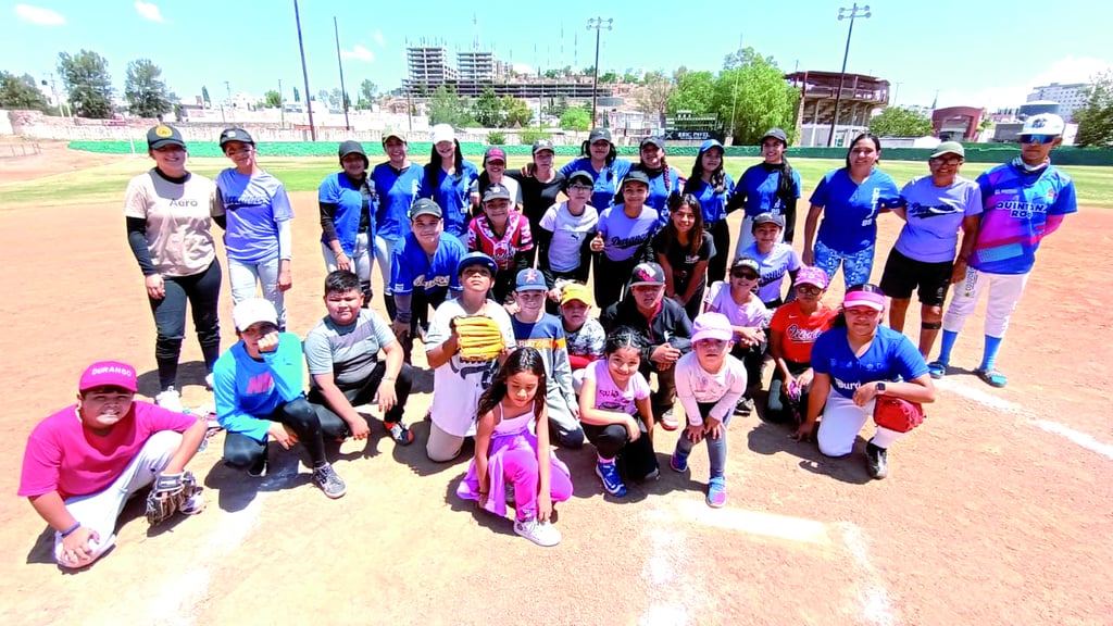 Tradición. La Escuela del SOftbol del IED es un semillero de nuevos valores en el deporte de la pelota blanda.