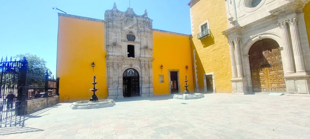 Universidad. Este año se están solicitando 230 millones de pesos de apoyo extraordinario para cerrar el año y pagar aguinaldos a todos los trabajadores universitarios.