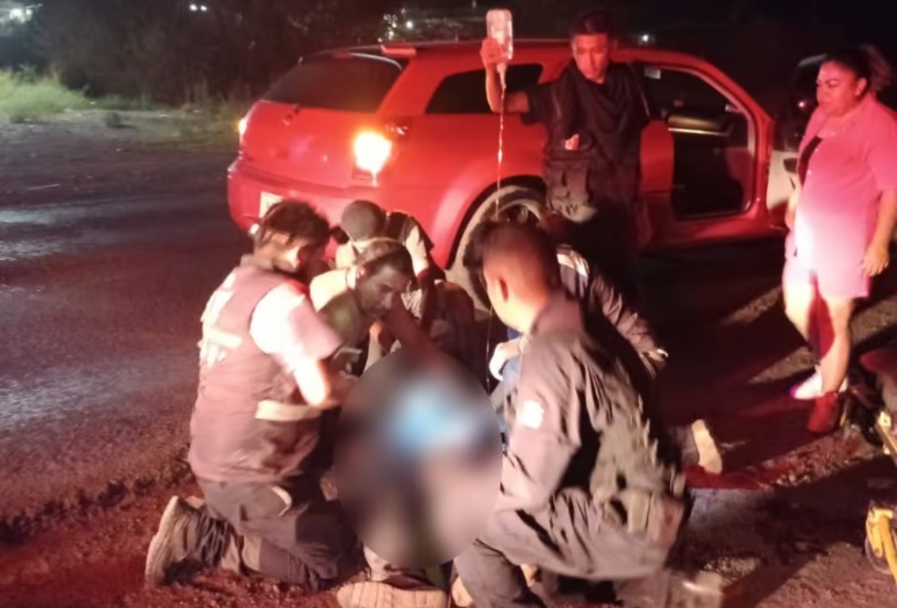 Motociclista alcoholizado choca contra vehículo en la carretera Gómez Palacio-Jiménez