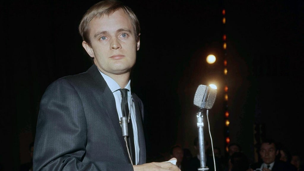 Muere A Los 90 Años David McCallum, Actor De El Agente De CIPOL Y NCIS