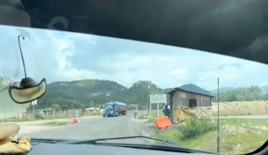 VIDEO: Viajeros muestran que sigue abierta ‘caseta alterna’ en la autopista Durango-Mazatlán