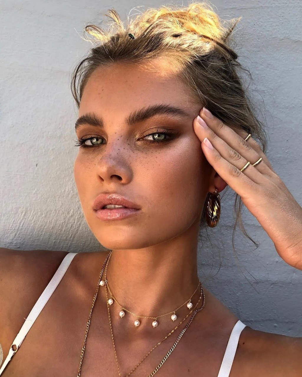 Natural. Este tipo de maquillaje crea un aspecto natural que puede usarse a diario.