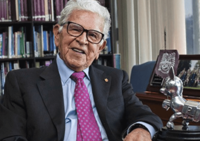 El doctor Hector Mayagoitia, ampliamente conocido en el estado de Durango, dejó una huella indeleble como gobernador, educador y servidor público ejemplar.