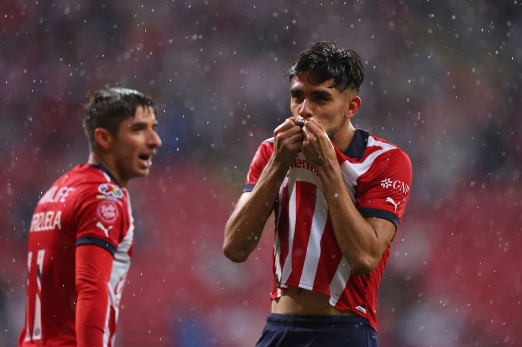 La jornada de ensueño para Chivas llegó en el peor momento de su equipo, al golear en el Clásico Tapatío, 4-1 al Atlas.