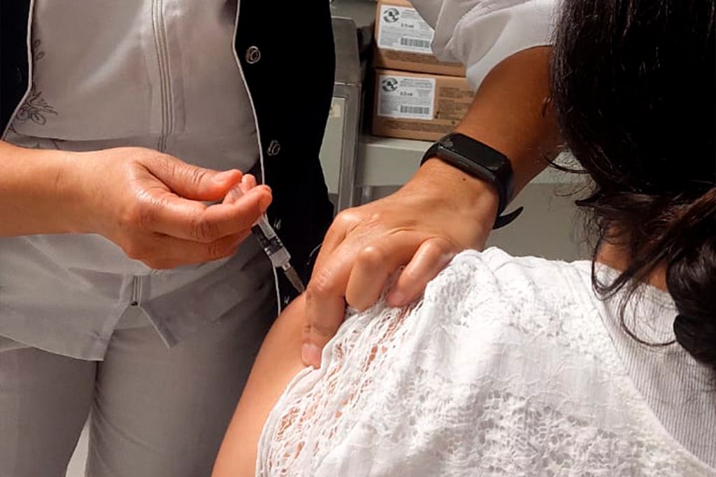Inicia campaña de vacunación contra el Covid e Influenza en Durango