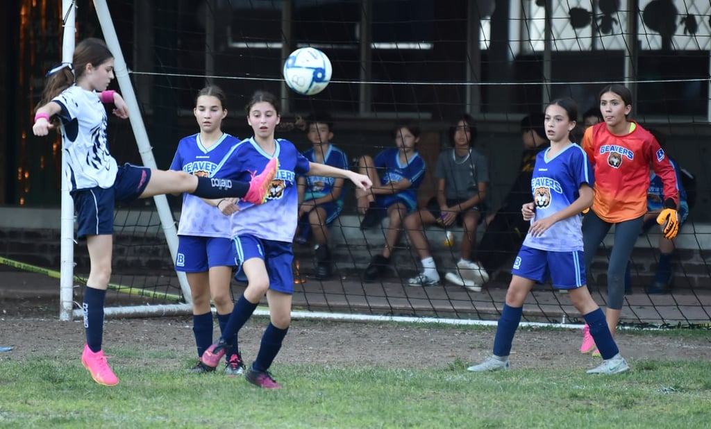 Definen campeonatos en la Copa Libertad del Colegio Inglés de Torreón