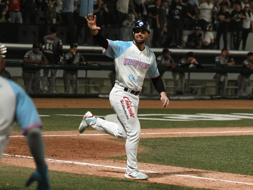 Algodoneros de Guasave dejan tendidos a Tomateros de Culiacán