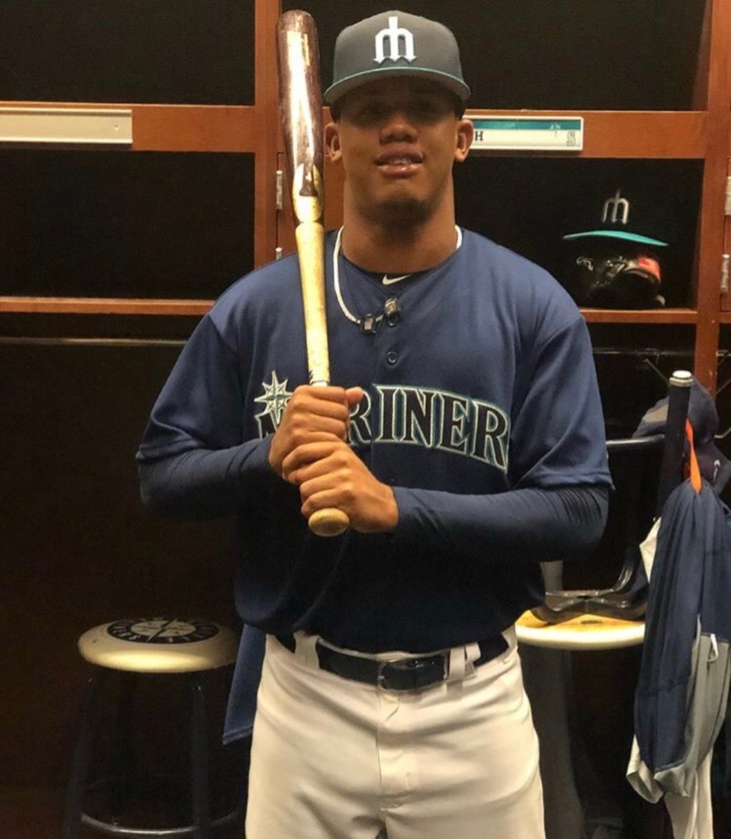 Refuerzo. La Tropa contrató a Ariel Sandoval, jardinero central, que viene a reforzar mucho la defensa.