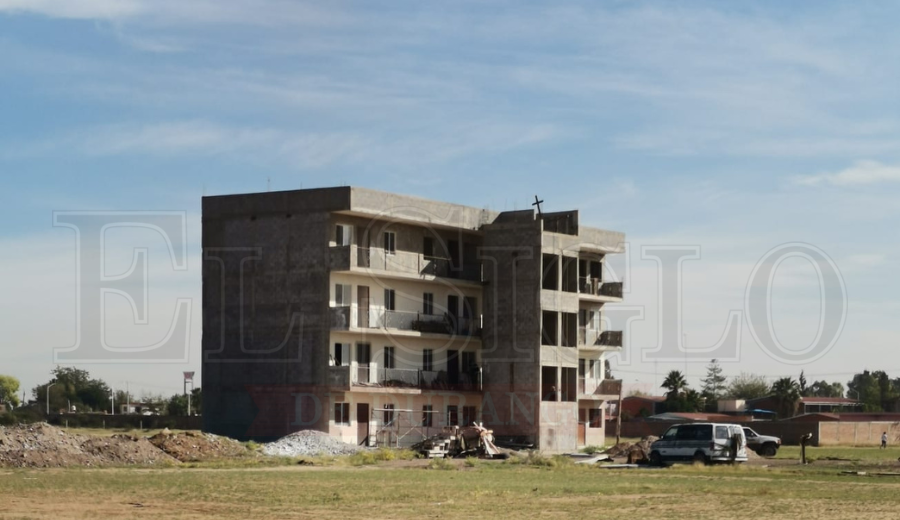 Buscan rescatar proyecto de vivienda vertical en la Isabel Almanza