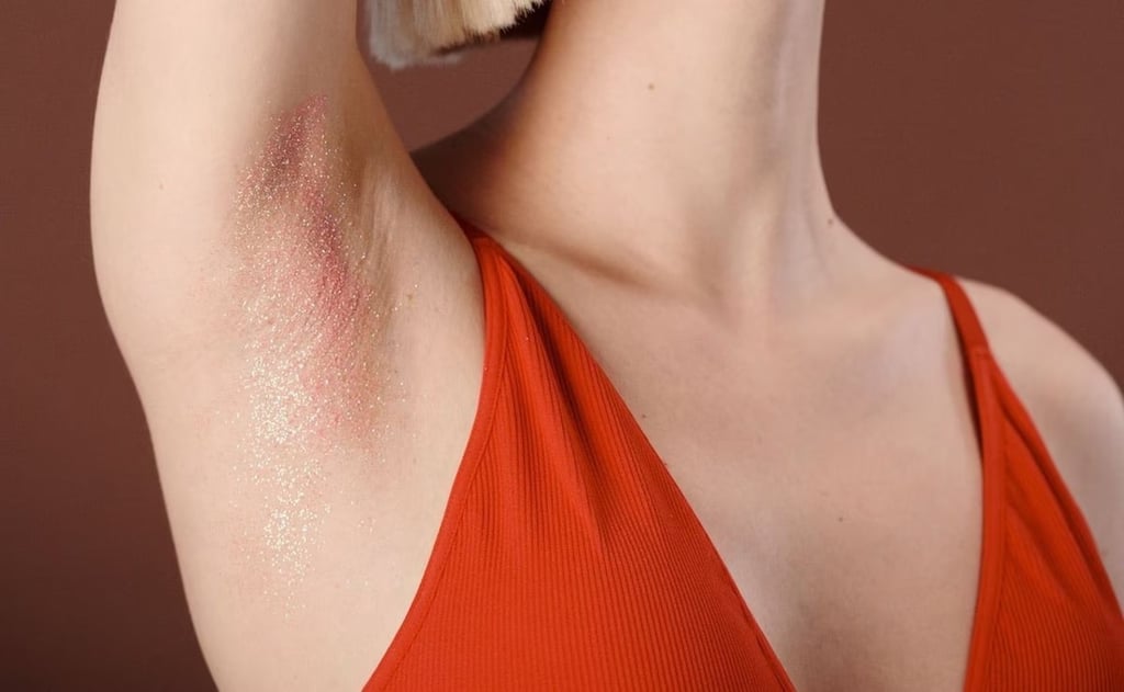 Irritación.Es un problema común que afecta tanto a hombres como a mujeres, que puede ser causado por diversos factores, como el afeitado, la fricción o la sudoración excesiva.