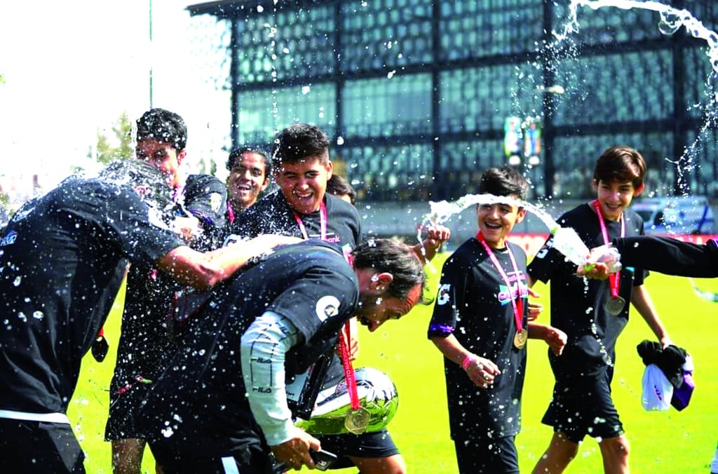 Monarca. Adrián Lionel Cano se coronó campeón nacional dirigiendo a la selección de Durango sub 15.