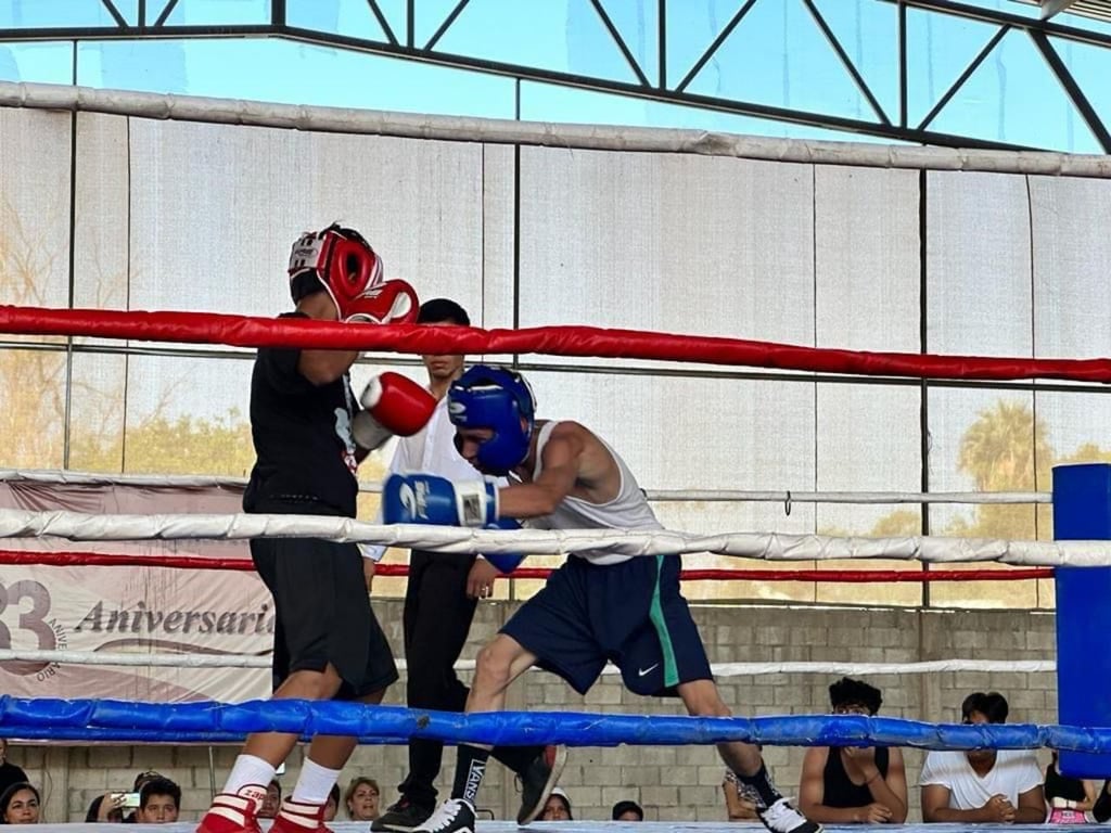 Convocatoria. Pugilistas de diversos gimnasios acudieron al encuentro de preparación.