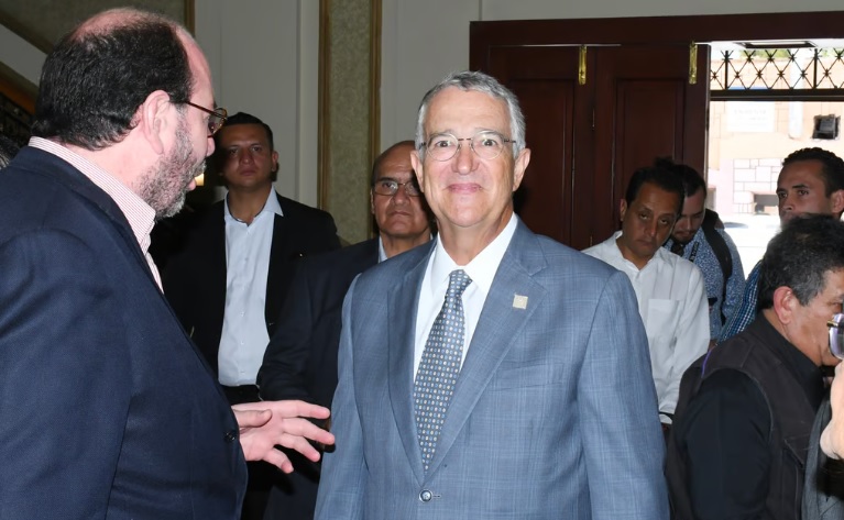 Salinas Pliego contesta a AMLO