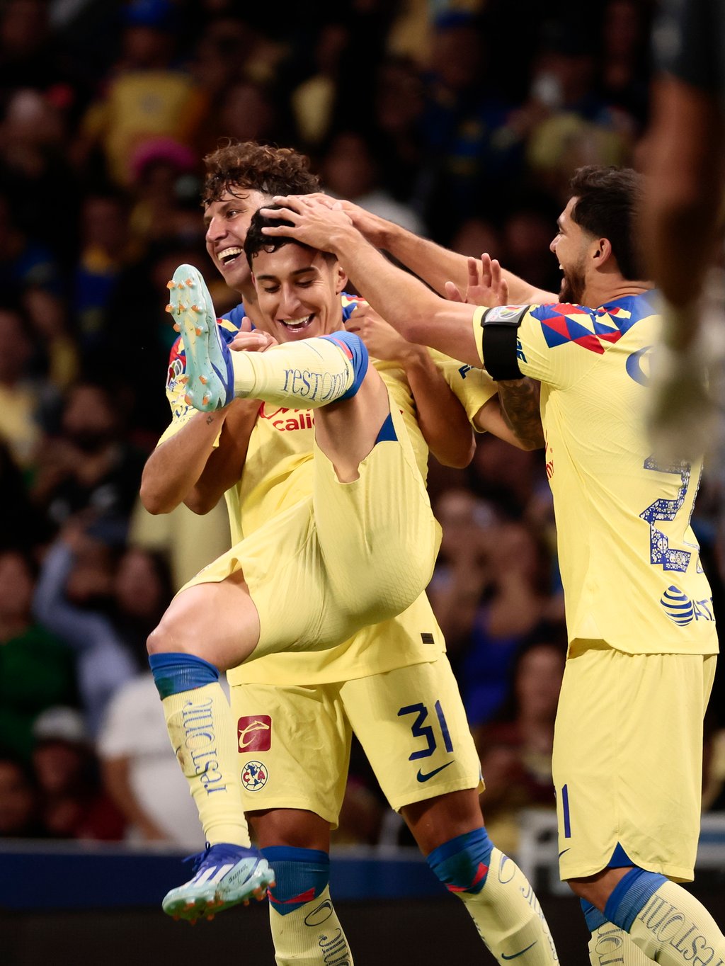 Extra. Cinco años después de ser el primer equipo en conquistar torneo femenil y varonil, sueñan con repetir la historia.