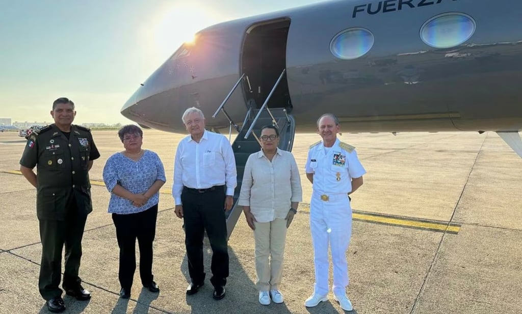 Tras evaluar plan de reconstrucción de Acapulco, AMLO ya vuela para asistir a la APEC