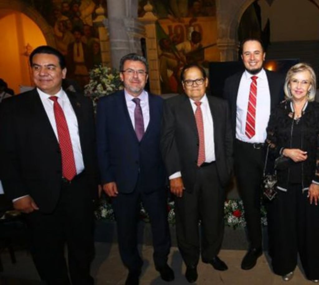 Condolencias. Diversos actores políticos publicaron sus condolencias por la muerte del empresario. 